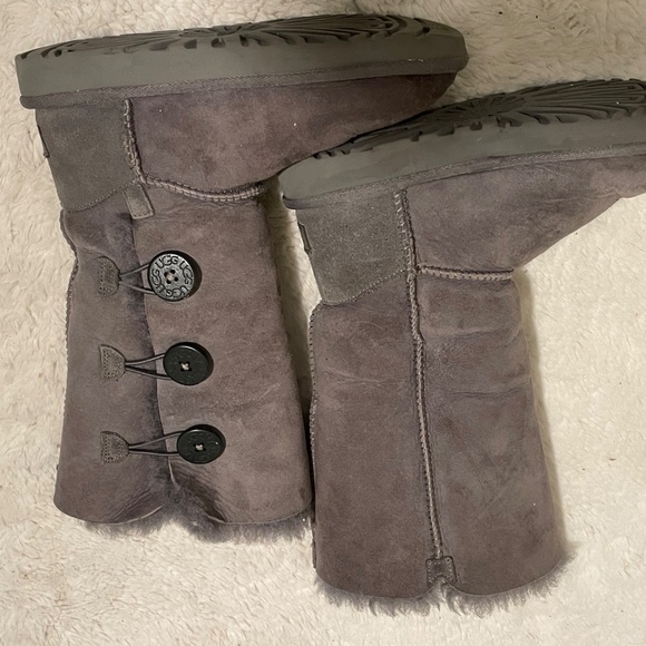 Women's Bailey Button Triplet II Boot - Gray Size 6 - Picture 2 of 5